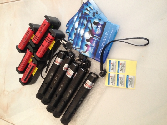 ขายส่ง เลเซอร์ 303 สีแดง ส่ง 5 อัน