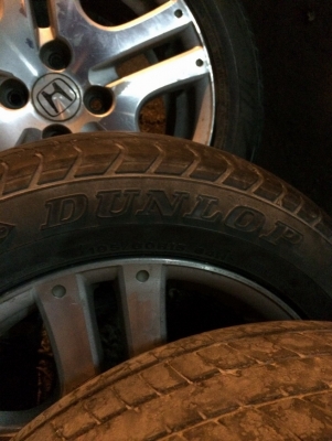 ขาย ล้อแม็ก JAZZ เดิมๆ พร้อมยาง DUNLOP ครับ ขาย ล้อแม็ก JAZZ เดิมๆ พร้อมยาง DUNLOP ครับ