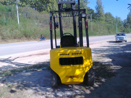 DAEWOO D25S-3 รถเก่านอก ตัดราคาเหลือ 245,000 บาท.