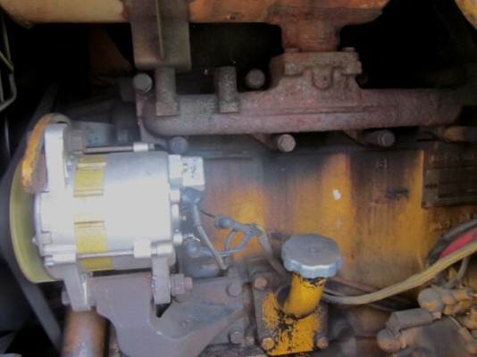 รถตักล้อยาง 510-15357  สภาพสวย   นี้ โทร.081-373-0559