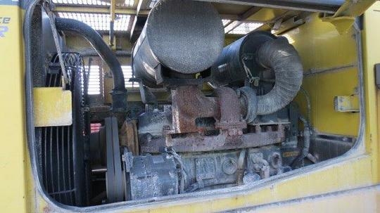 รถตักล้อยาง WA300-3E-50441  สภาพสวย  นำเข้าจากญี่ปุ่น  ถึงไทยเรียบร้อยแล้ว  รถจอดอยู่ที่ C.S. Motor หลักสี่ โทร.081-373-0559