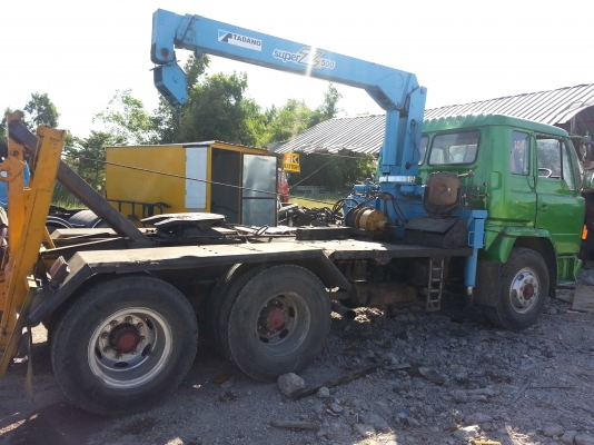 ขายรถยกใหญ่  ติดเครน. 5. ตัน. พร้อมใช้งาน