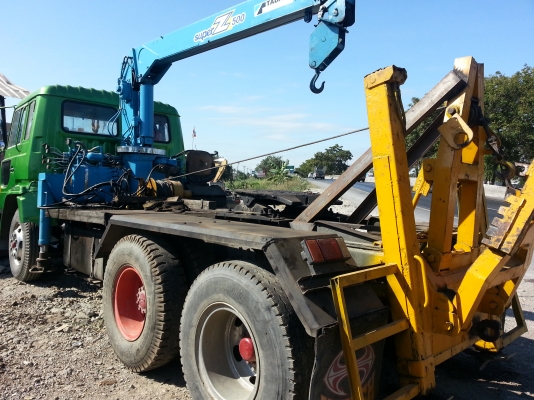 ขายรถยกใหญ่  ติดเครน. 5. ตัน. พร้อมใช้งาน