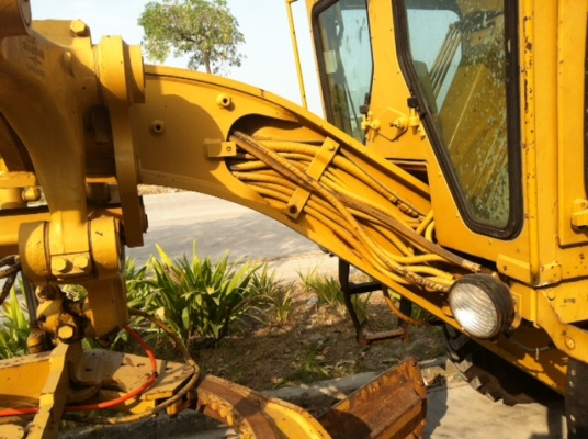 ขาย ! รถเกรดนำเข้ามือสอง CATERPILLAR รุ่น 140G ปี 1993