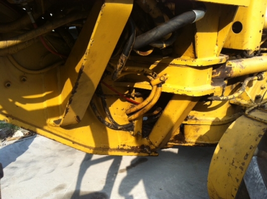 ขาย ! รถเกรดนำเข้ามือสอง CATERPILLAR รุ่น 140G ปี 1993