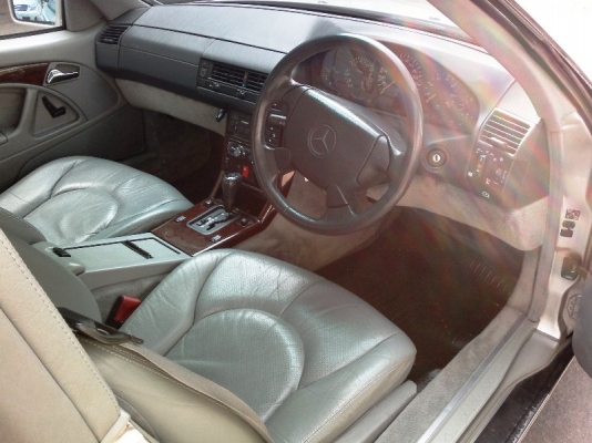 98 BENZ 280SL  W129 รุ่นกระจกกระดิก หรือกระจกหล่น สภาพดี ใช้น้อยมือเเรก สภาพสวย รถน้่สะสม ขายไม่รวมทะเบียน 1090000 โทร 0871052807 คุณสิงห์ ดูรถเเถว สนามเป้า