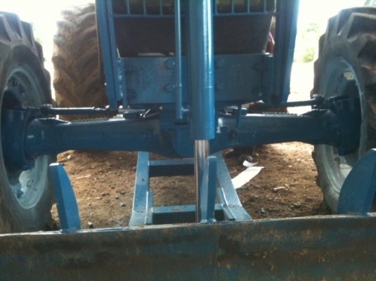 ขายรถไถ NEWHOLLAND 6640 FORD 2 เพลา พร้อมเอกสาร