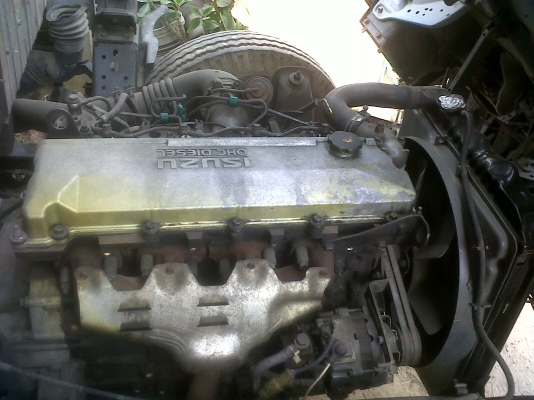 ขายด่วน อิชุชุ  120( เบียร์ช้าง ) ปี2541    ตัว 4.30 เมตร  ทะเบียนพร้อมแล้ว    ราคาต่อรองได้นิดหน่อยครับ