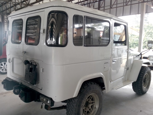 ขาย toyota land cruiser BJ42  รถนำเข้าเอกสารอินวาย 4wd คานแข็ง
