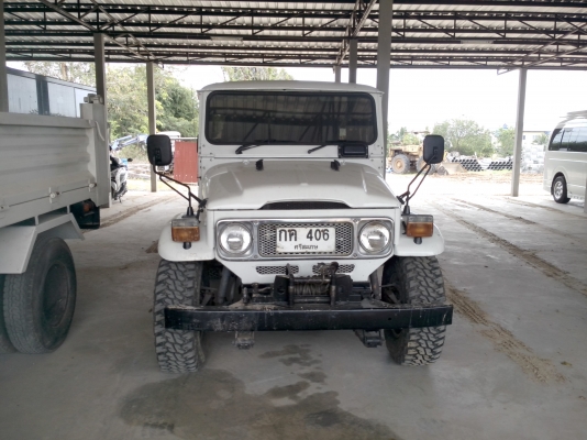 ขาย toyota land cruiser BJ42  รถนำเข้าเอกสารอินวาย 4wd คานแข็ง