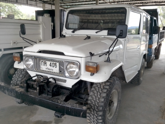ขาย toyota land cruiser BJ42  รถนำเข้าเอกสารอินวาย 4wd คานแข็ง