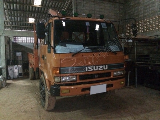 รถบรรทุก 6 ล้อ ยี่ห้อ ISUZU ติดเครน 3 ตัน 145 แรงม้า รถบรรทุก 6 ล้อ ยี่ห้อ ISUZU ติดเครน 3 ตัน 145 แรงม้า