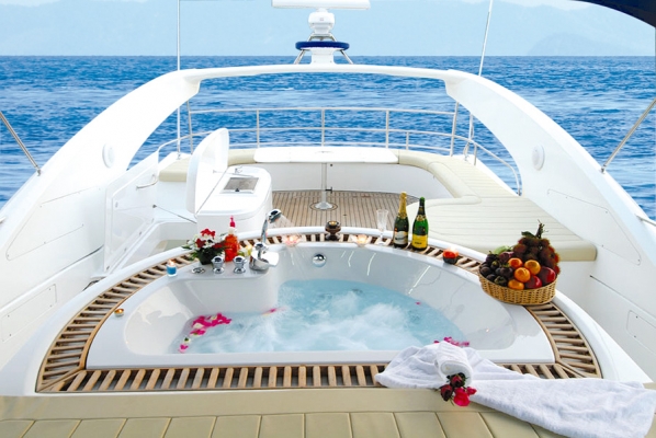 ประกาศขาย เรือยอชท์ 72 ฟุต อุปกรณ์ภายในครบชุด ปี 2007 ประกาศขาย เรือยอชท์ 72 ฟุต อุปกรณ์ภายในครบชุด ปี 2007