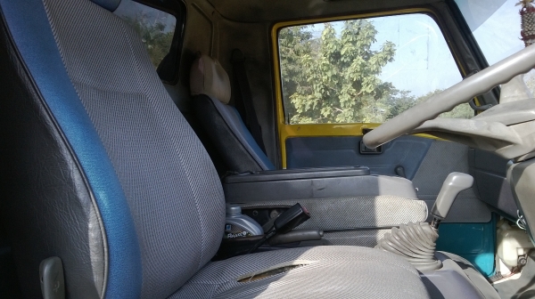 HINO FC 120 แรง ยาว5.5เมตร เครื่องดีมาก คัสซีไม่มีสนิมแอร์เย็นๆรถห้างแท้ๆ ยางเลเดียลกระบะเหล็กแข็งแรง HINO FC 120 แรง ยาว5.5เมตร เครื่องดีมาก คัสซีไม่มีสนิมแอร์เย็นๆรถห้างแท้ๆ ยางเลเดียลกระบะเหล็กแข็งแรง