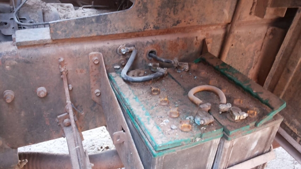 ***ขายแล้วครับขอบคุณ Truck2hand ขาย10ล้อดั๊ม2เพลา รถจอดไม่ได้ใช้ ไม่มีคนขับ ISUZU ROCKY FXZ13NFY 210 วางเครื่อง 240 (ลงเล่ม) เบรคลม เกียร์ฟูลเลอร์ ช่วงล่างเดิมคัสซีดีเดิมโรงงาน มีบวมซับในบ้าง ไม่ผุไม่ดาม กระบะดั๊มเหล็กสามมิตรลอนนอน สภาพดี สีไม่สวย ยางดี8เ