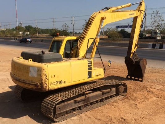 ขายรถแบคโฮ KOMATSU PC210LC-6 ทำงาน 6000 ชั่วโมง ปี2000 มี VDOครับ ระบบไฟฟ้าเต็ม รถนอกนำเข้าสภาพสวย