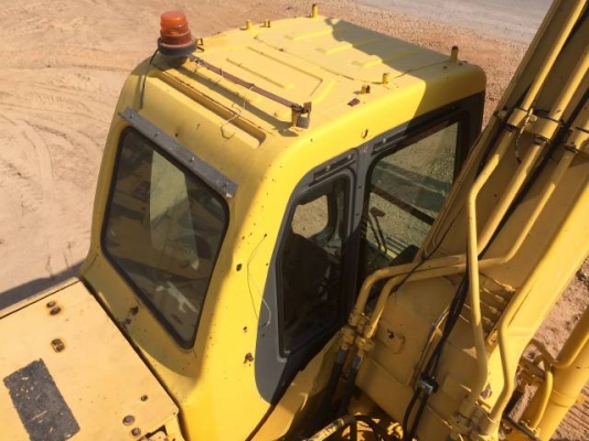 ขายรถแบคโฮ KOMATSU PC210LC-6 ทำงาน 6000 ชั่วโมง ปี2000 มี VDOครับ ระบบไฟฟ้าเต็ม รถนอกนำเข้าสภาพสวย