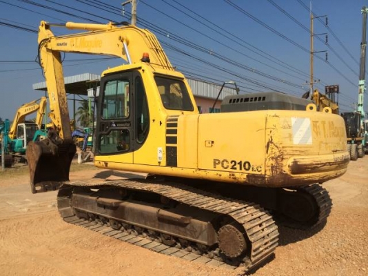 ขายรถแบคโฮ KOMATSU PC210LC-6 ทำงาน 6000 ชั่วโมง ปี2000 มี VDOครับ ระบบไฟฟ้าเต็ม รถนอกนำเข้าสภาพสวย