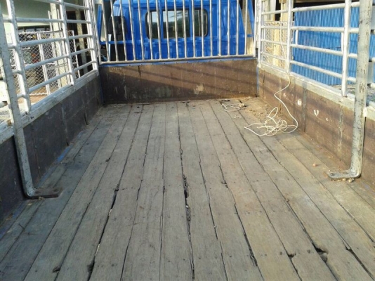 รถอีซูซุ 6 ล้อ ( ไม่ดั้ม ) NKR 130 แรงม้า ปี 48 สนใจติดต่อ 081 - 6079515 รถอีซูซุ 6 ล้อ ( ไม่ดั้ม ) NKR 130 แรงม้า ปี 48 สนใจติดต่อ 081 - 6079515