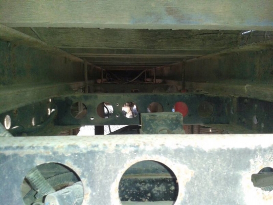 รถอีซูซุ 6 ล้อ ( ไม่ดั้ม ) NKR 130 แรงม้า ปี 48 สนใจติดต่อ 081 - 6079515 รถอีซูซุ 6 ล้อ ( ไม่ดั้ม ) NKR 130 แรงม้า ปี 48 สนใจติดต่อ 081 - 6079515