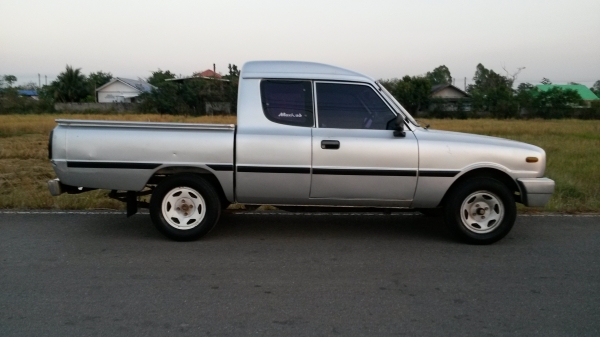 มาสด้าหัวโต เดิมๆสภาพสวยๆ มาสด้าหัวโต เดิมๆสภาพสวยๆ