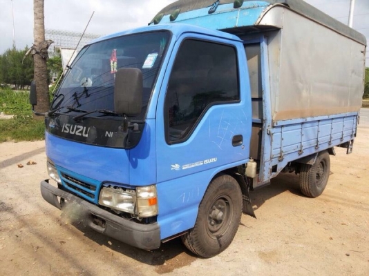 รถอีซูซุ 4 ล้อ ( ไม่ดั้ม ) NPR 100 แรงม้า ปี 48  สนใจติดต่อ 081 - 6079515