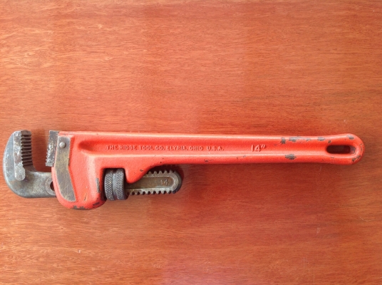 ขายประแจขันท่อ