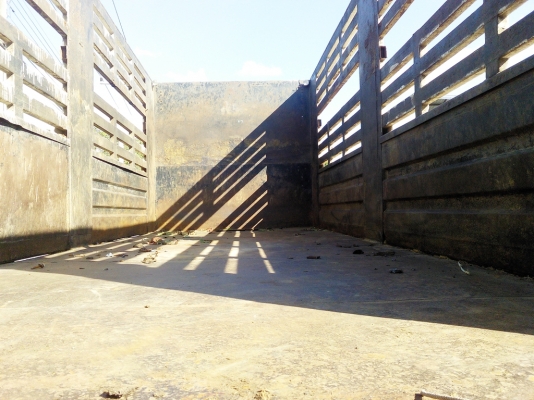 ขายกระบะเหล็ก  10ล้อ