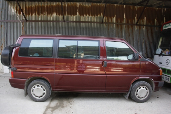 VOLKSWAGEN CARAVELLE 2.5GL 4WD SYNCRO