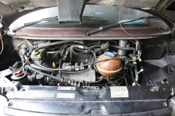 VOLKSWAGEN CARAVELLE 2.5GL 4WD SYNCRO