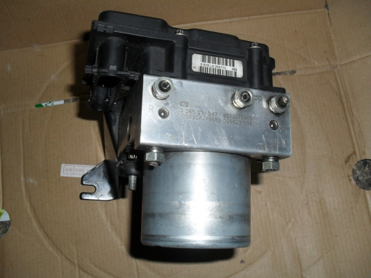 ขายปั้ม ABS D-MAX คอมมอนเรล สวยๆของแท้