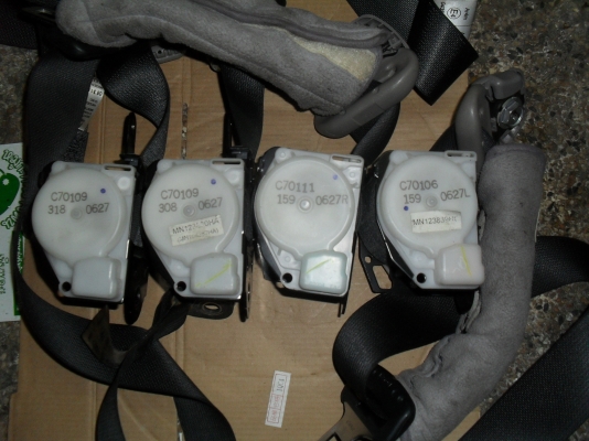 ขายสายเบลท์ TRITON 4 ประตูของแท้