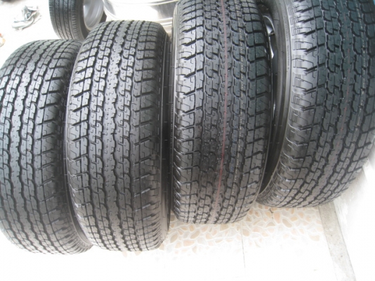 ขายล้อแม็กป้ายแดง All new Isuzu d-max 17"x7" et33 6รู139.7 + ยางผลิตสัปดาห์ที่24 ปี13 สนใจติดต่อเล็กคลองสามครับ (081-3747940)