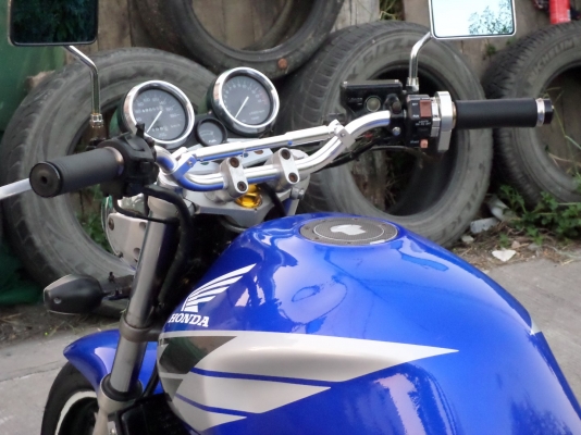 ขาย CB400sf ปี94 สภาพสวยๆเคร่องดีพร้อมใช้ท่อแต่งทะเบียนพร้อมโอน