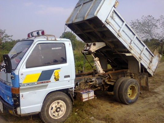 ขายรถ nkr ดั้ม110แรง ราคาลดสุดๆ300000