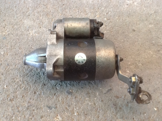 จานจ่าย-ไดร์สตาร์ท- MAZDA-121 (การ์ตูน) จานจ่าย-ไดร์สตาร์ท- MAZDA-121 (การ์ตูน)