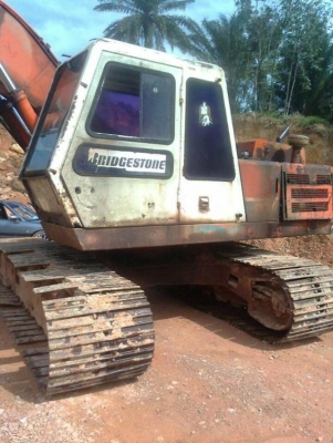 ขายด่วน!!! Daewoo 220 พร้อมใช้งานค่ะ ขายด่วน!!! Daewoo 220 พร้อมใช้งานค่ะ