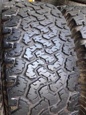 ขายยาง BF ALLTERRAIN 32*11.5*15  ดอกหนาๆ 1ชุดครับ