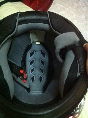 ขายหมวก CIRUS HS-11 Anti-UV ไซ L สภาพ 95\% สวยๆ ขายหมวก CIRUS HS-11 Anti-UV ไซ L สภาพ 95\% สวยๆ