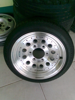 ขายหยดน้ำR15X7 6/139 รัดยาง175-50-15 1ล้อ2200