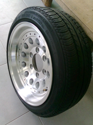 ขายหยดน้ำR15X7 6/139 รัดยาง175-50-15 1ล้อ2200