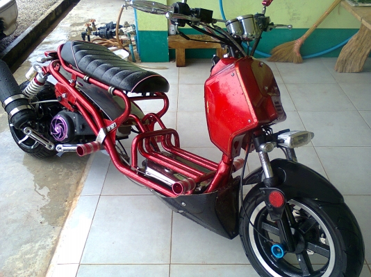 ZOOM 150 C.C ยุ่นแท้ ลดแล้วขอขายก่อนสิ้นปีนี้เท่านั้น(ลดๆครับอยากได้เท่าไรว่ามาเลยครับผม)