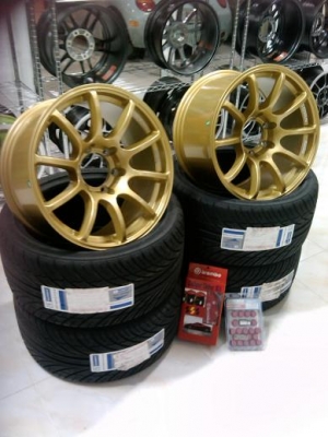 ขายแม็กซ์ซิ่ง RZ1 พร้อมยาง265-35R18ราคา27500