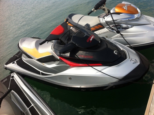 ขายด่วน Seadoo-wake 215 hp ปี 2011 ขายด่วน Seadoo-wake 215 hp ปี 2011