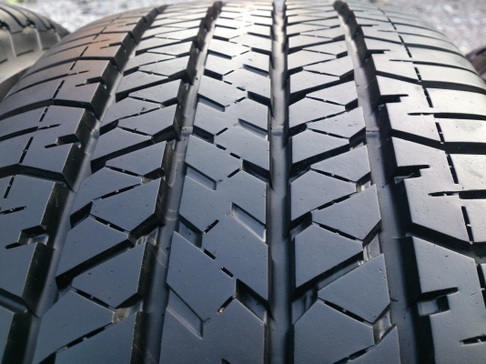 ขายแม็ก เชฟโรเลต เทรลเบลเซอร์ พร้อมยางบริสโตน 265/60R18  ยางสัปดาห์ที่34 ปี12 ใช้งานมาน้อยมากสภาพ95\% พร้อมน๊อตแท้ 24 ตัว