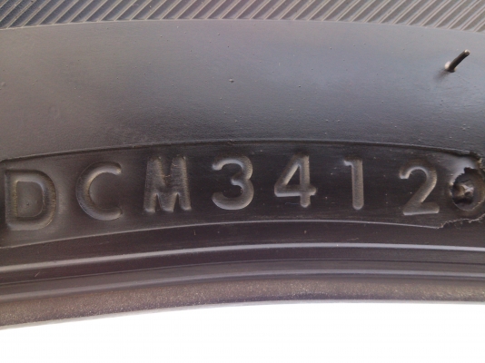 ขายแม็ก เชฟโรเลต เทรลเบลเซอร์ พร้อมยางบริสโตน 265/60R18  ยางสัปดาห์ที่34 ปี12 ใช้งานมาน้อยมากสภาพ95\% พร้อมน๊อตแท้ 24 ตัว