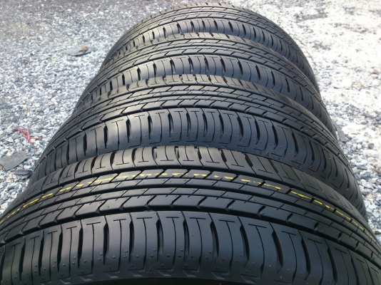 ขายแม็กพร้อมยางถอดป้ายแดง toyota new yaris ยางบริสโตน 185/60R15 ยางสัปดาห์ที่38 ปี13 ตุ่มหน้ายางอยู่่ครบทุกเส้น พร้อมน๊อตแท้ 16 ตัว