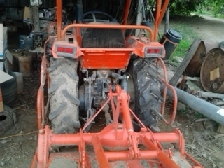 ขาย คูโบต้า L-1 20 2เพลารถไร่อ้อย สภาพเยี่ยม ตัดเพลาแล้ว พร้อมหางตีอ้อยตอ ใบเต็ม  160000