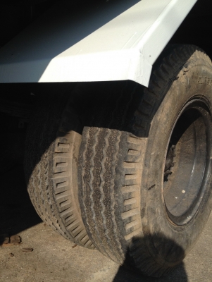 รถบรรทุก 6 ล้อ