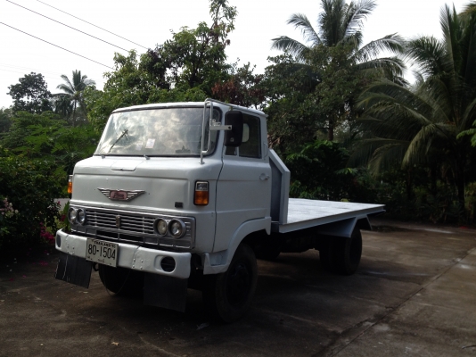 รถบรรทุก 6 ล้อ